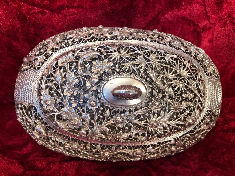 Antique Chinese Sterling Silver Open Work Hinged Signed Box