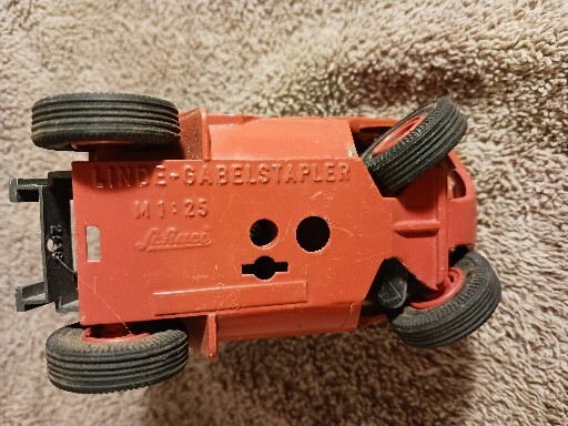 Linde Gabelstapler red black Schuco g 261 Missing Forks