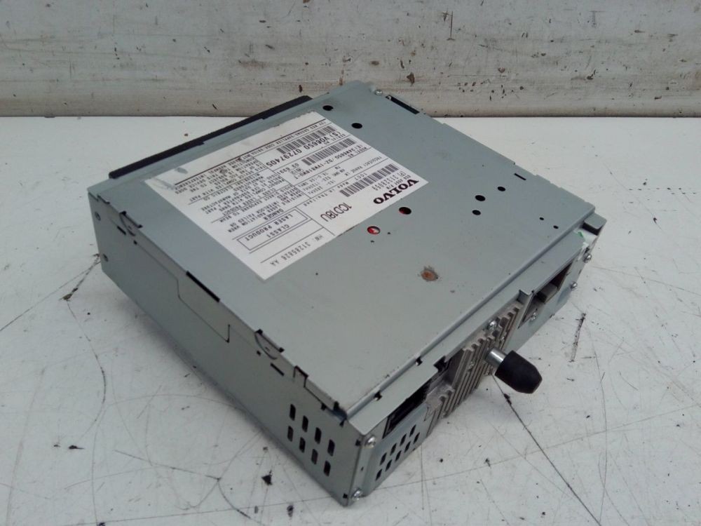 Radio/CD-Wechsler-Kombination Code Not Available! Suitable for Volvo V50 (545