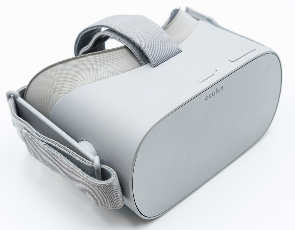Oculus Go 64GB Standalone All-in-One VR Headset MH-A64