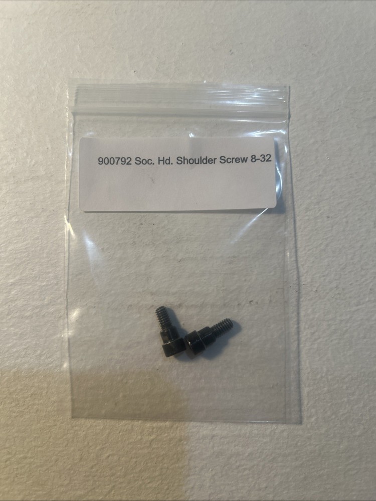 900792 Soc HD.  Shoulder Screw 8-32 Paslode
