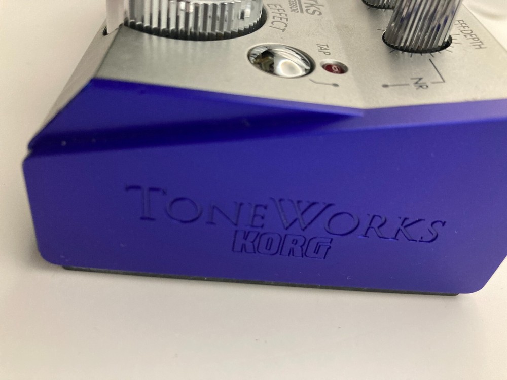 KORG Ampworks Modelling Signal Processor Guitar Multi Effects