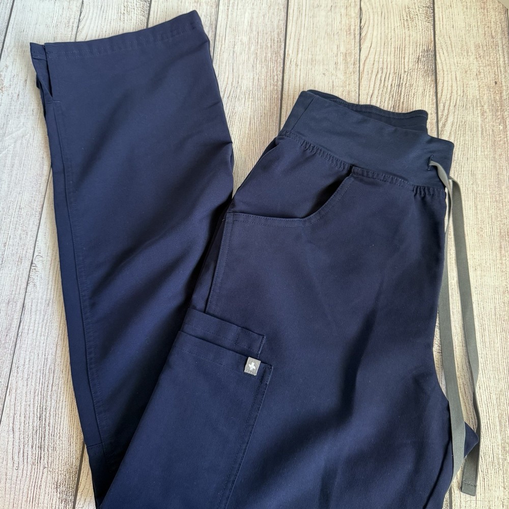 FIGS Technical Collection Navy Scrub Set Top Pants XS/ Small