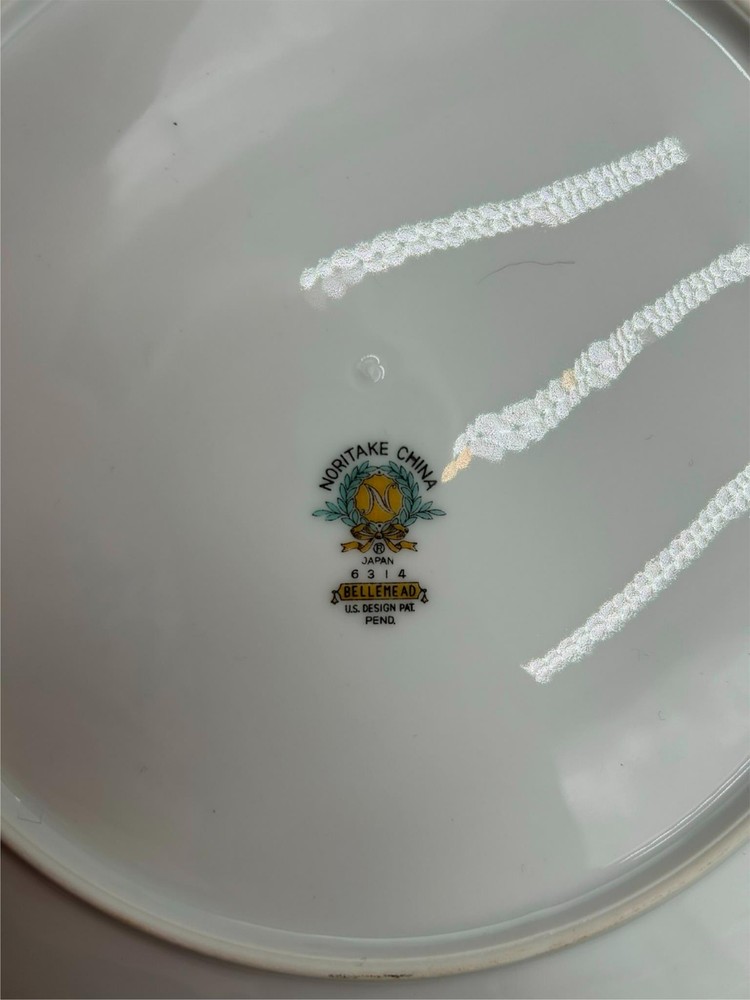 8) NORITAKE BELLEMEAD DINNER PLATES
