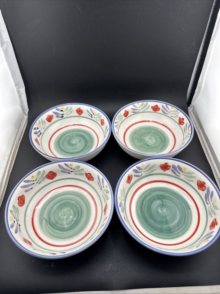 Gibson Small Bowls 💘 Set Of 4