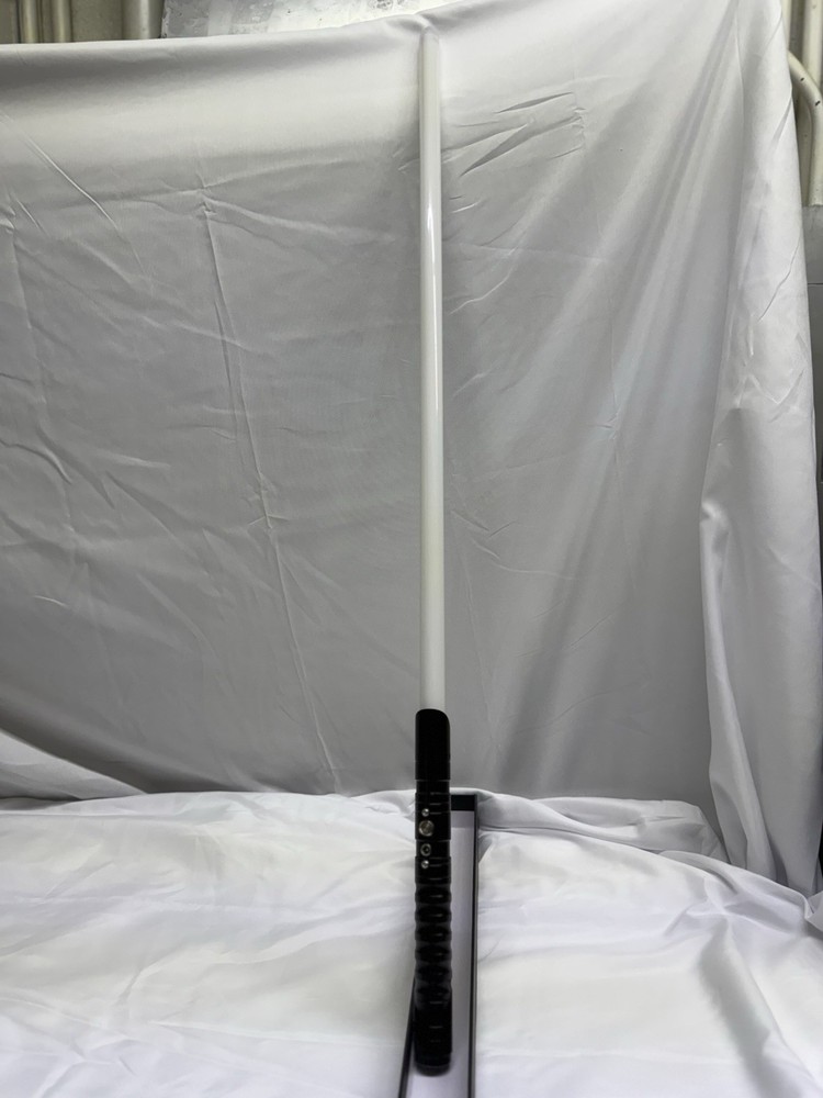 Kybers Lightsaber - Basic Series With Metal Base, Multicolor With Sound