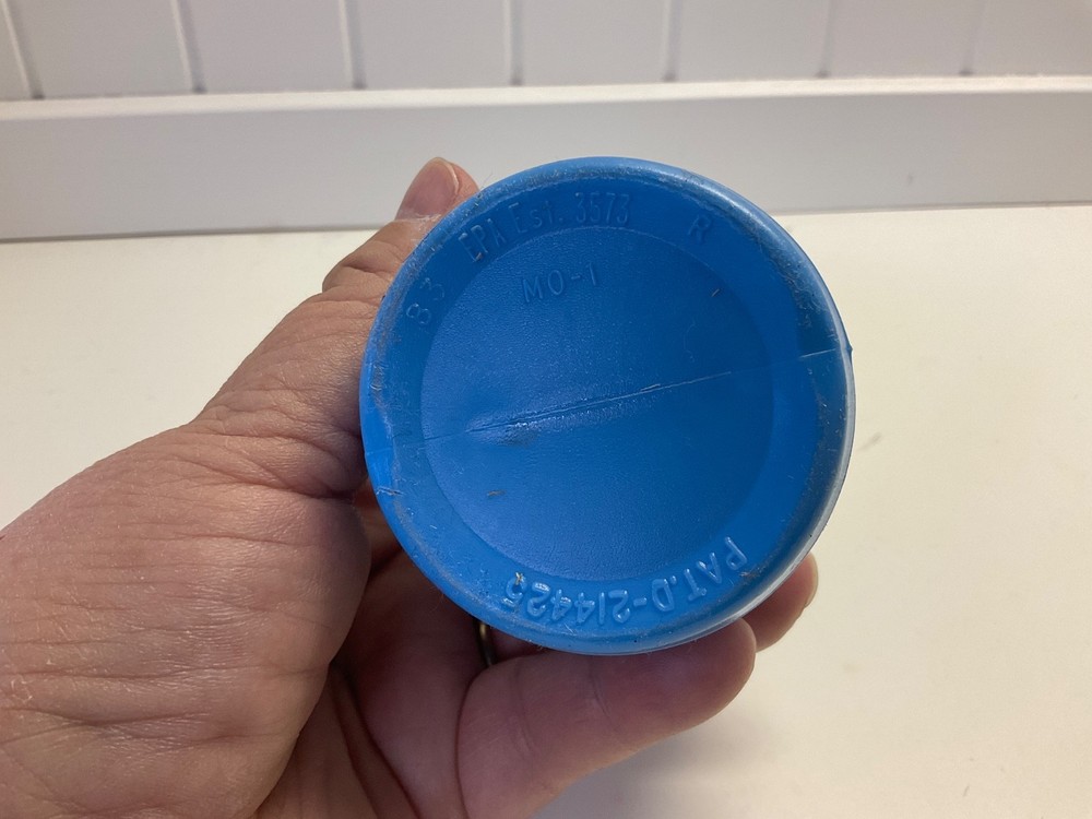 Vintage Comet Cleaner Plastic Bottle Shaker 6oz Blue NOS