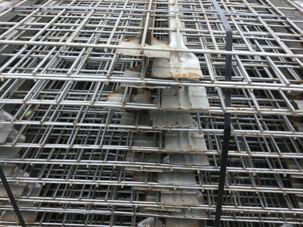 Flanged Wire Decking for Pallet Racking 45" x 70"