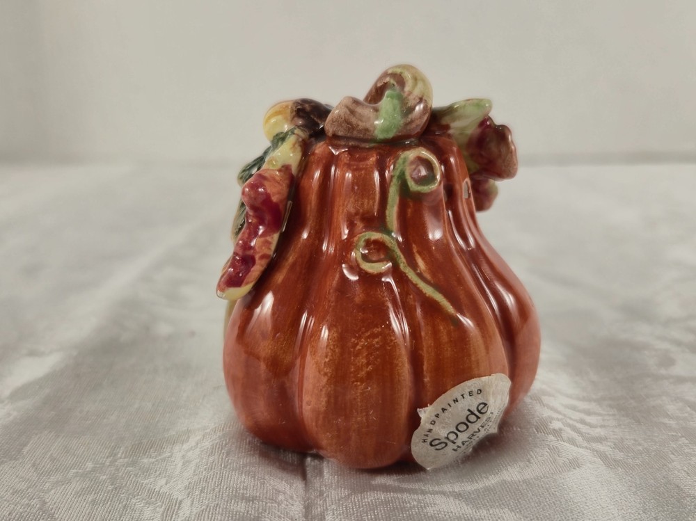 Spode Fall Harvest Pumpkin Squash Salt & Pepper Shaker Leaf Tray Plate Halloween