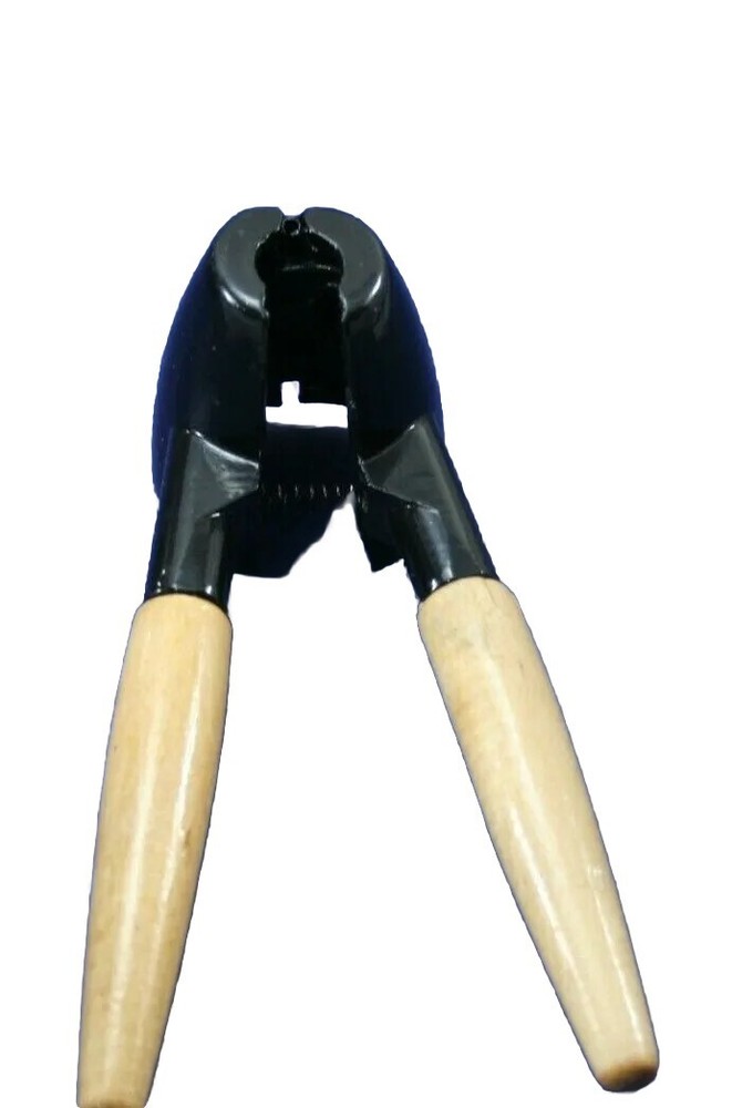 Heavy Duty Spring Action Nut Cracker Pecan Walnut Plier Opener Tool Wood Handle