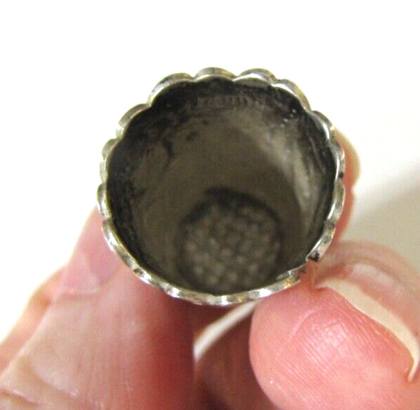 Vintage Taxco Sterling Silver Thimble Signed JMA Eagle Stamp Scroll Silver Work