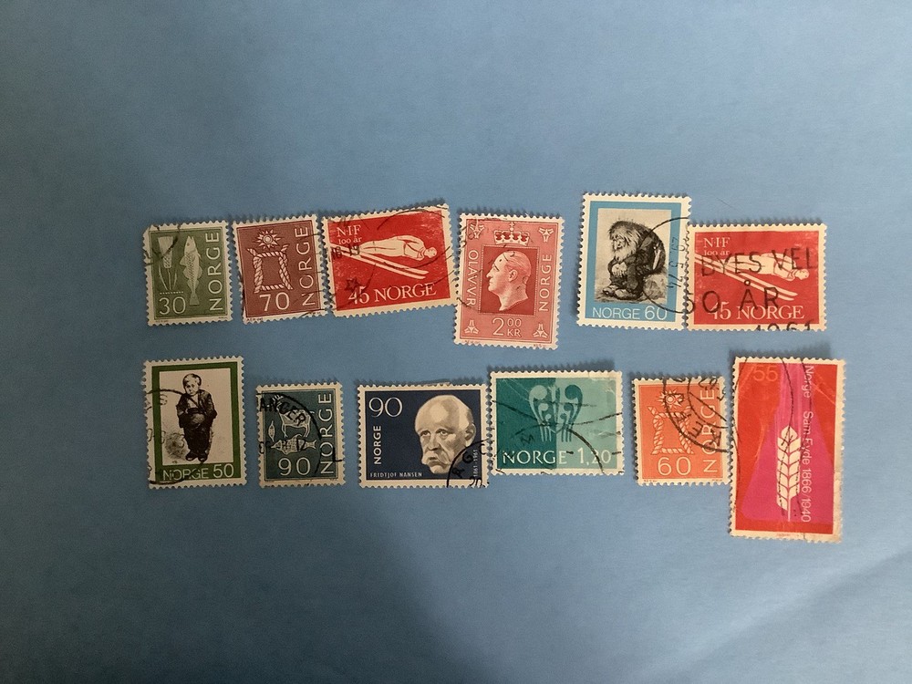 TWELVE NORGE / NORWAY POSTAGE STAMPS
