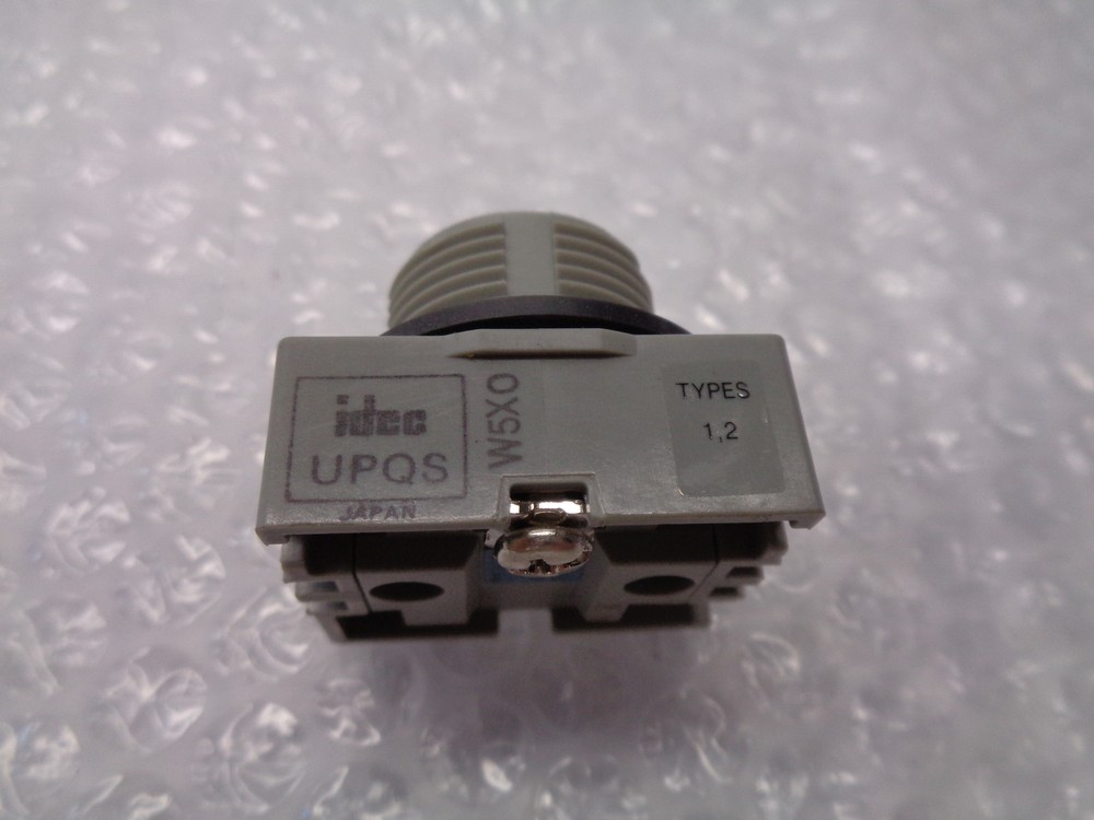 IDEC UPQS W5X0 PILOT LIGHT NSNP