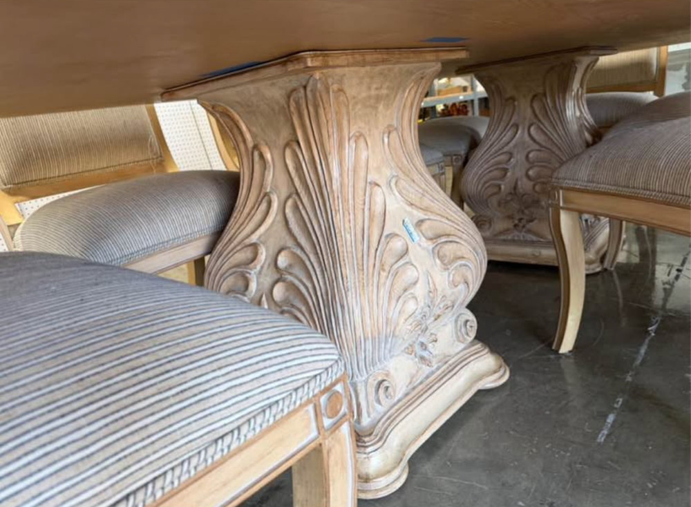 Kreiss kitchen table and chairs