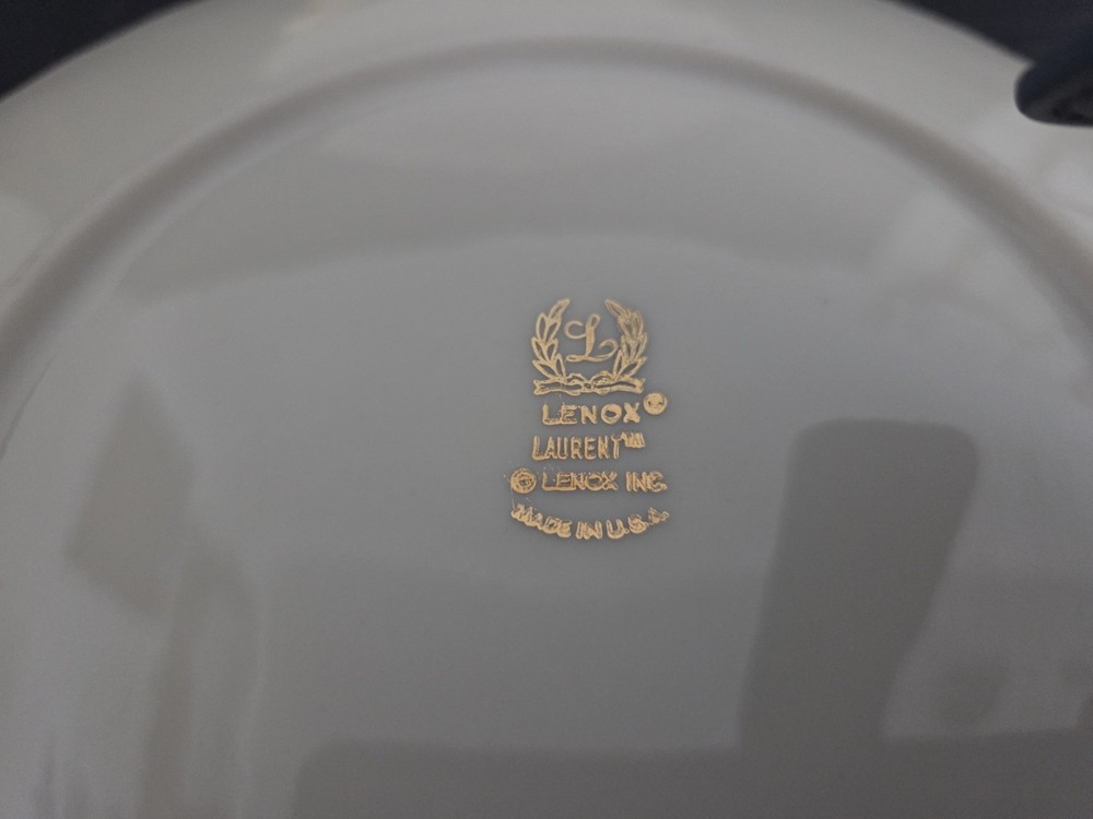 Laurent Lenox 5pc. Place Setting Gold Trim