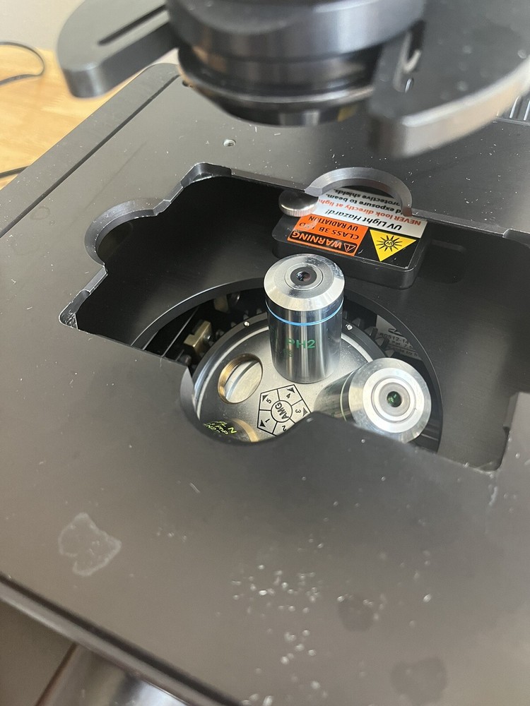 Invitrogen Life Technologies EVOS FL Digital Inverted Fluorescence Microscope