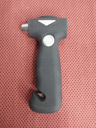 Auto Escape Safety Tool Dynamo  With Light and Seatbelt Cutter