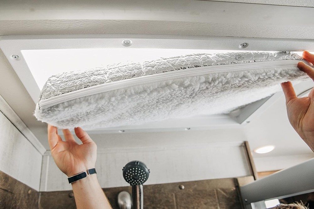 Camco 45197 Dome-Shaped RV Skylight Insulator