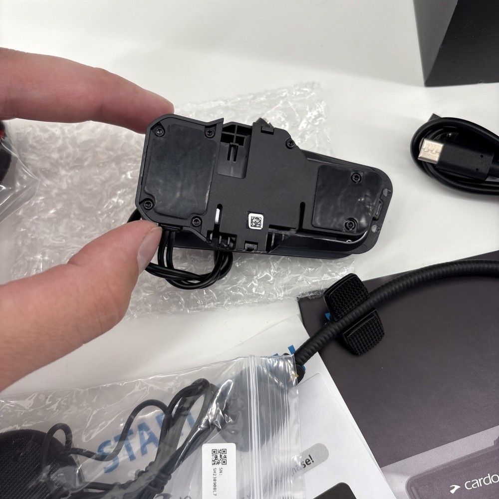 Cardo PACKTALK Edge Motorcycle Bluetooth Communication System Headset Intercom