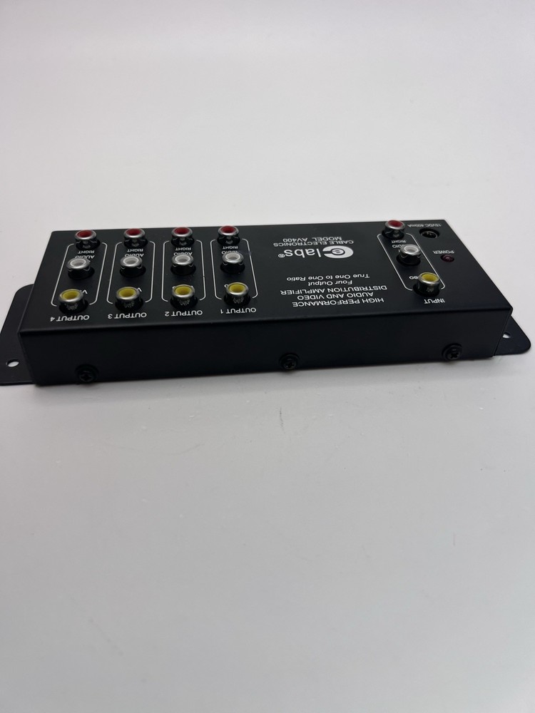 Cable Electronics Model AV 400 Audio/Video Distribution Amp