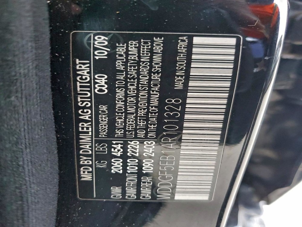 C220 2010 Glove Box 4945510