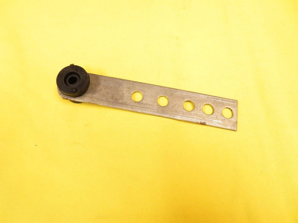 Universal Exhaust Hanger