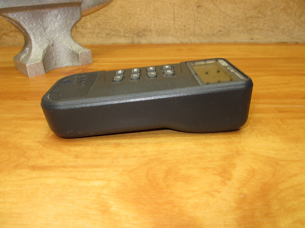 Extech 421305 *USED POWERS UP* Digital Thermometer