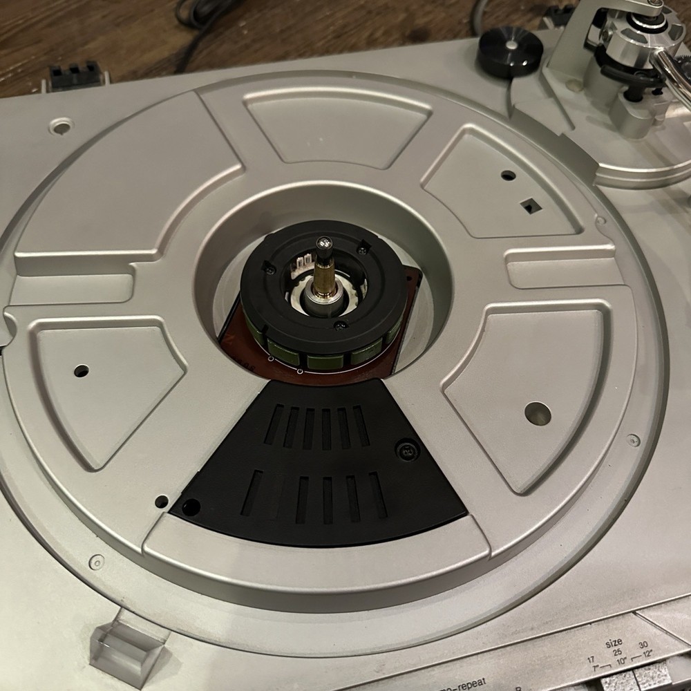 Technics SL-D3 Direct Drive Automatic Turntable MM Cartridge Tested Working