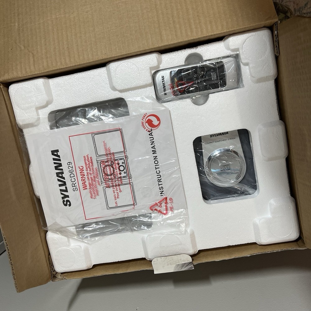 2006 Sylvania SRCD629 Micro CD System AM/FM Radio Top Loading CD Player LCD