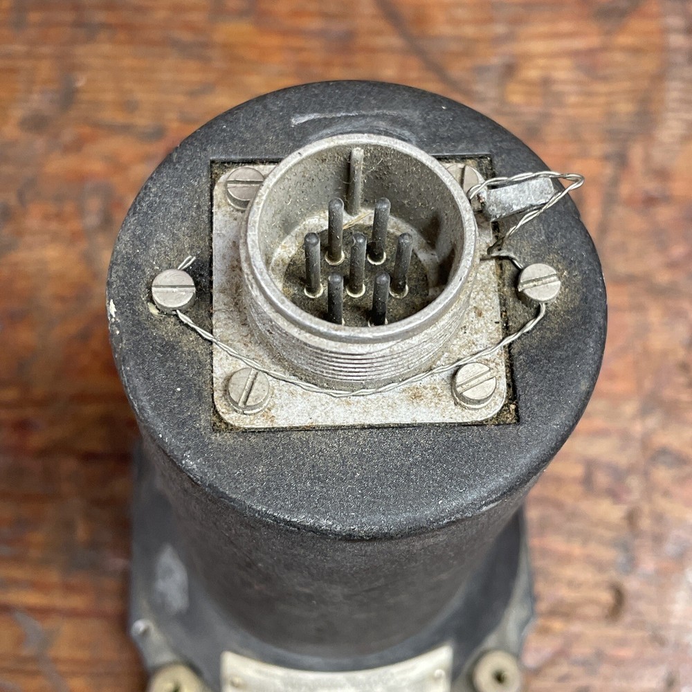 Airplane Manifold Pressure Gauge Indicator