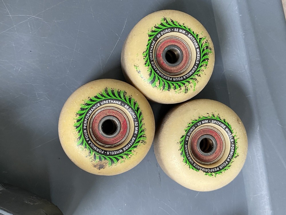 Skateboard Trucks Rare 52mm Spitfire Wheels Skate