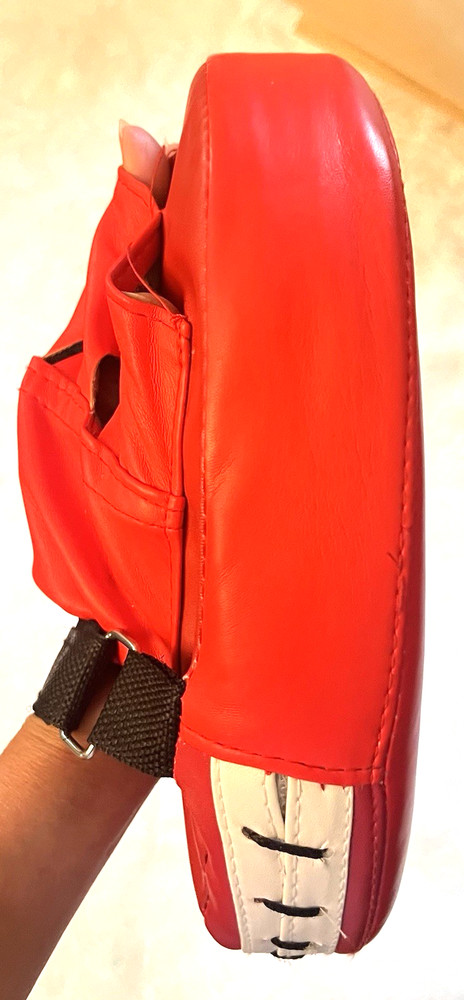 Kickboxing Boxing MMA Training Gear - Punch Mitt/Pad PU Leather Half Mitts NICE!
