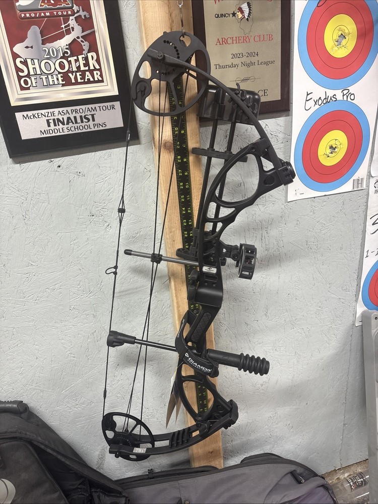 Diamond Archery - Edge XT - Black - LH - Bow Package