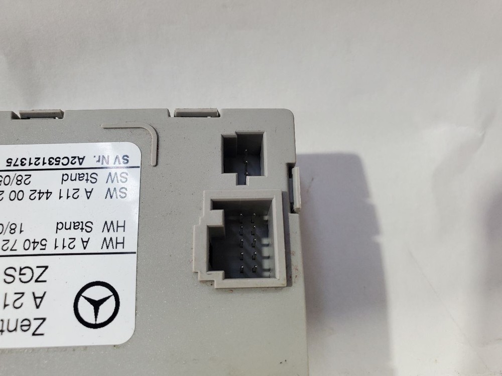 2007 Mercedes CLS63 OEM Central Gateway Control Module A2115407145