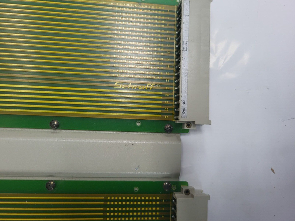 SCHROFF 33021-657 VME EXPANSION MODULE (r2s8.4b2)