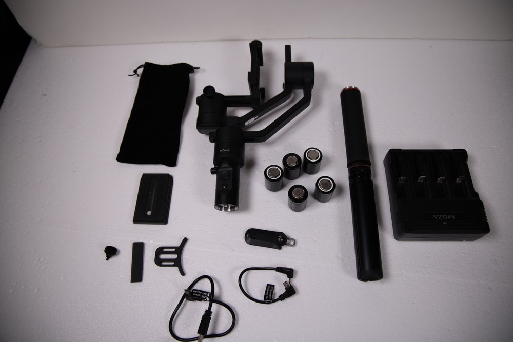 Moza AirCross Gimbal Kit with Thumb Controller