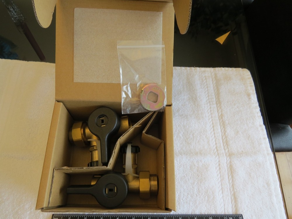NEW WATTS SA-0.75 LFTWHG2X-FT-HC-RV-RH TANKLESS WATER HEATER VALVES