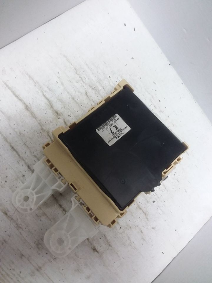 Multiplex Network Body Control Module Left Hand Kick Panel Fits 15 RAV4 1705929