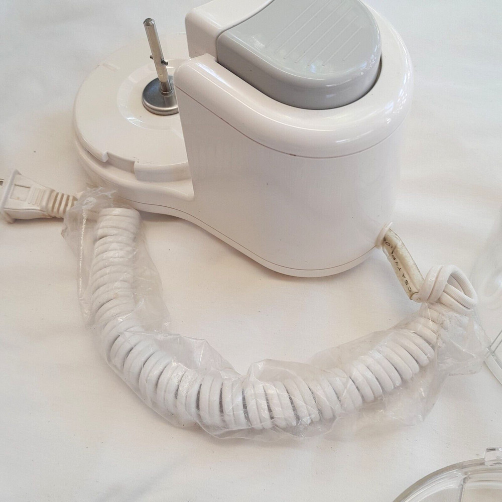 Black & Decker Handy Chopper HC2000 White Mincer/Chopper