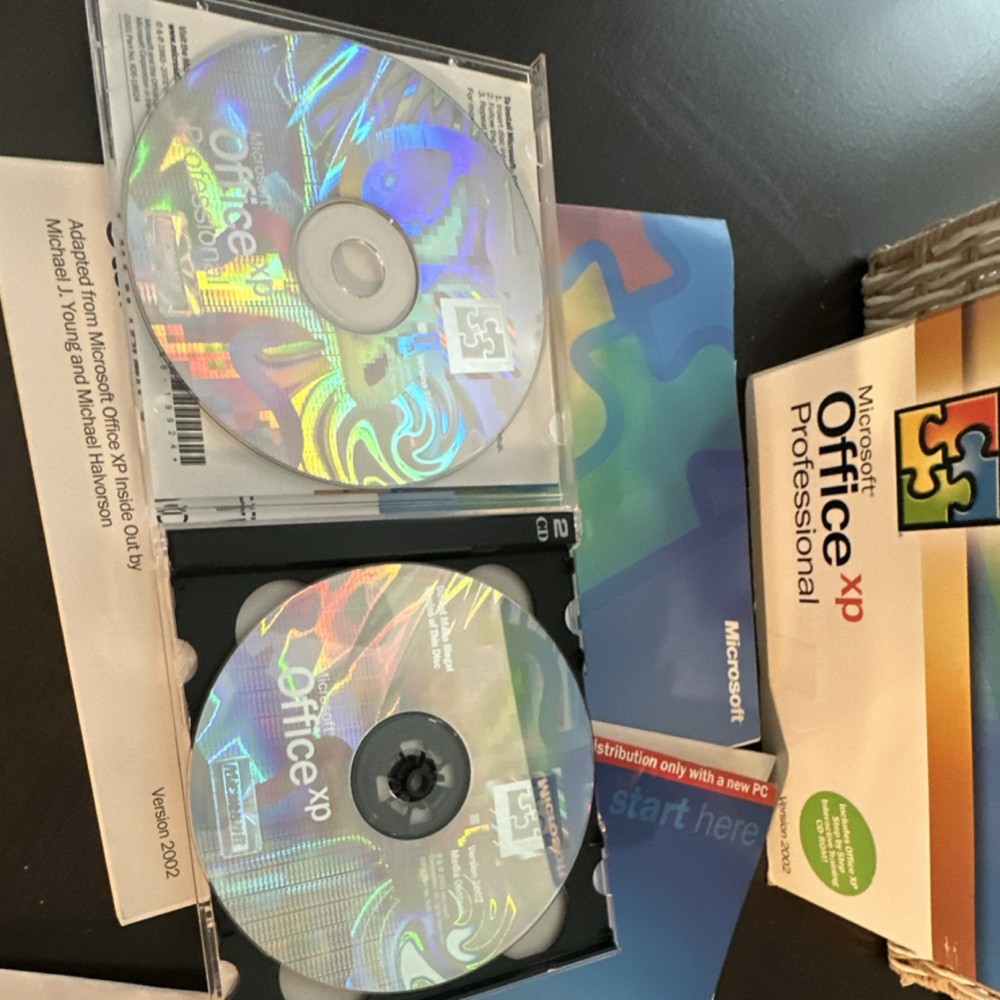 Microsoft Office XP Professional Office Software Suite CD Windows English