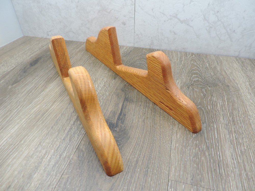 Oak Base Stand Pair for Up to 3.25" Deep Display Cases