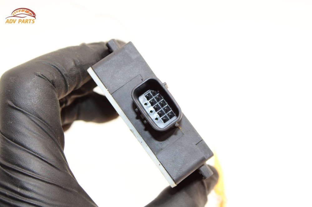 2017-2019 VOLVO S90 REAR RIGHT PASSENGER SIDE BLIND SPOT RADAR SENSOR MODULE OEM