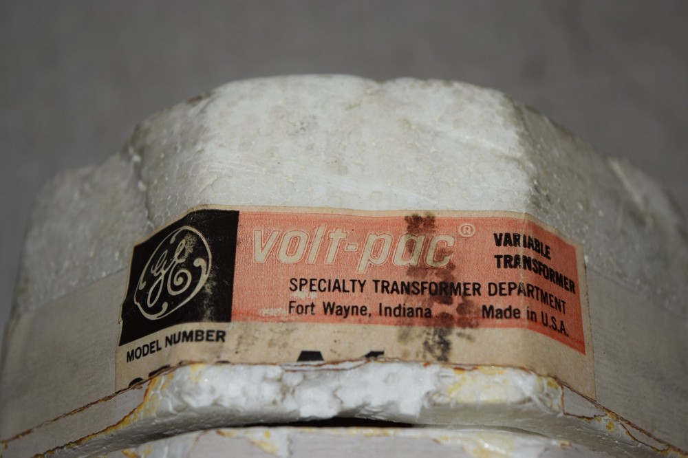 General Electric GE Volt-Pac 9T92A1 Variable Transformer