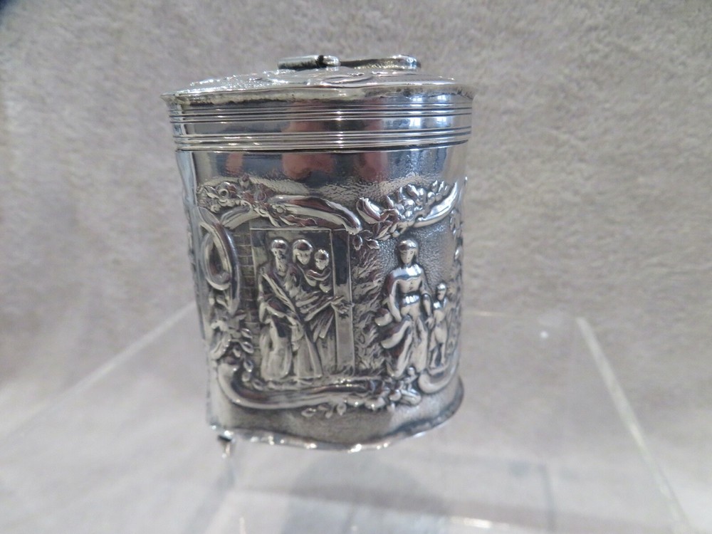 Charming late 19th c dutch 934 repousse silver box heart shape h 8cm