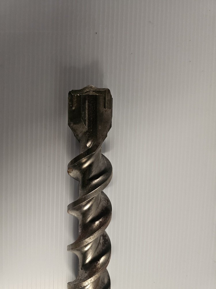 Milwaukee 1-3/8" x 23" SDS-Max 4-Cutter Bit