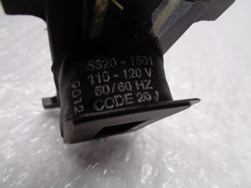 SQUARE D 35320-1601 COIL 120V NSNP