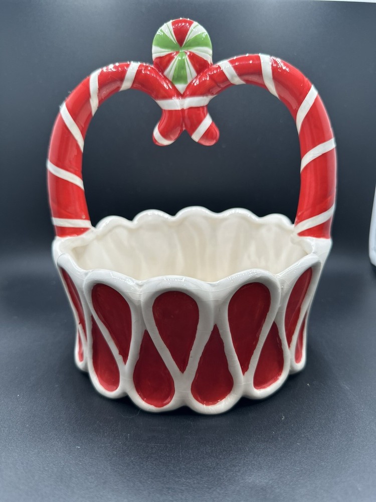 Ceramic Peppermint Basket