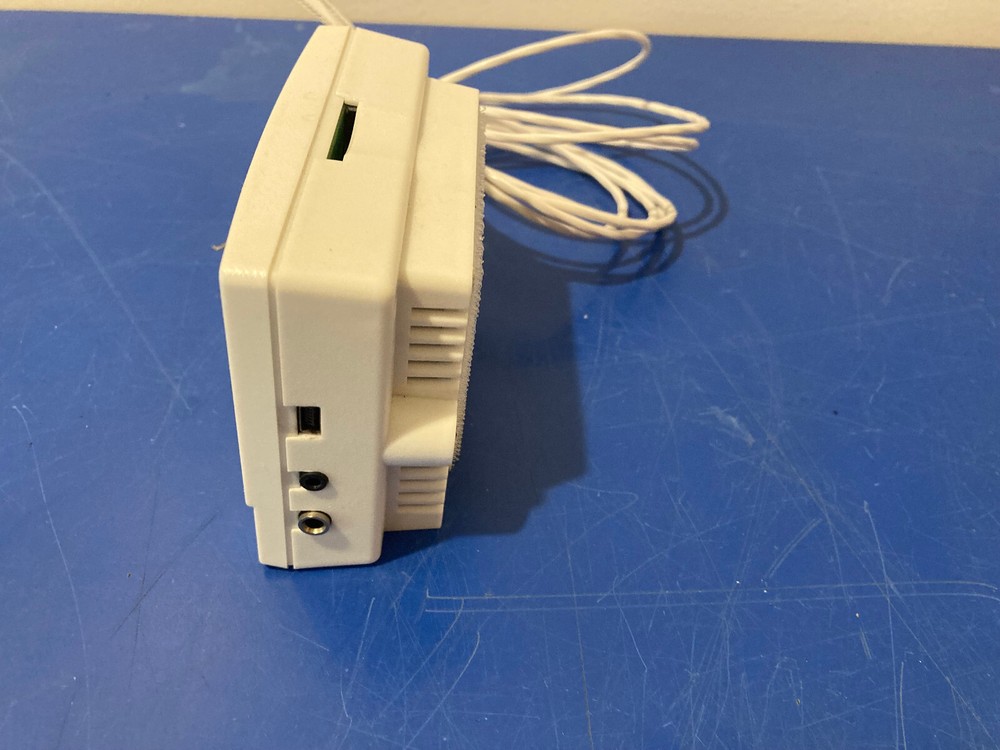 15136 Dickson SM420 temperature / humidity data logger