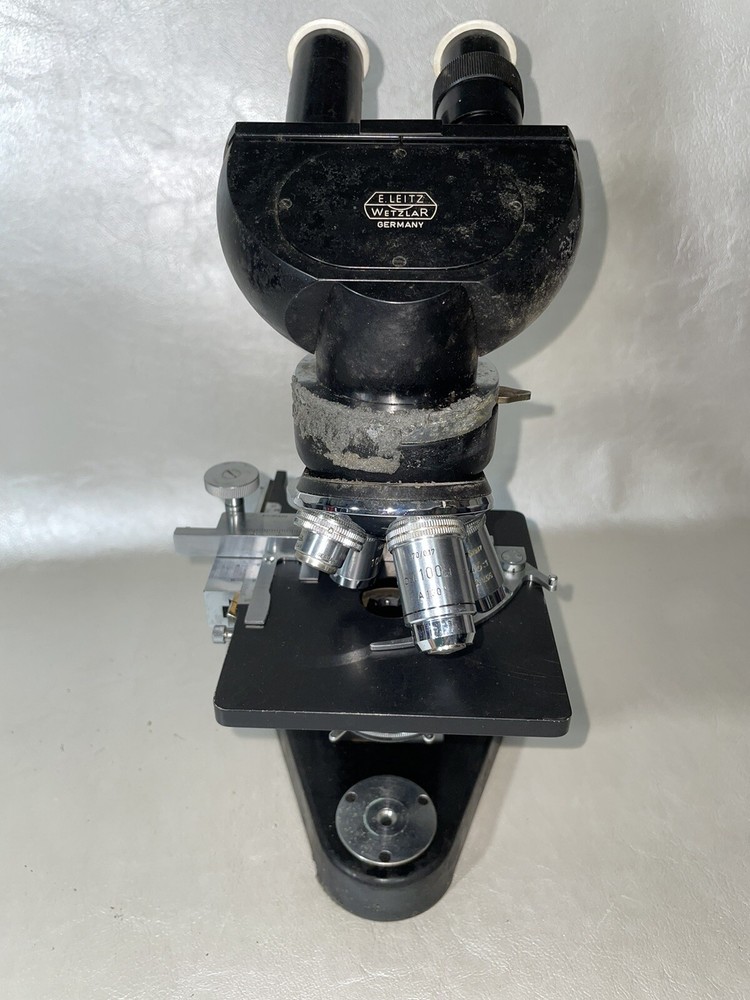 ernst leitz gmbh wetzlar germany 529778 microscope With Case