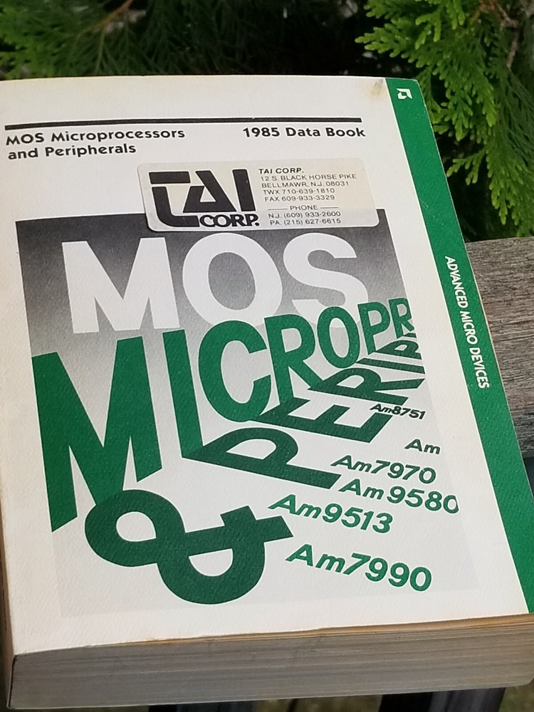 2 VINTAGE ELECTRONICS BOOKS DATA AMD 1985 BIPOLAR AND MOS MICROPROCESSORS
